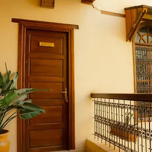 riad-dar-pierre.hotelfesmorocco.com/