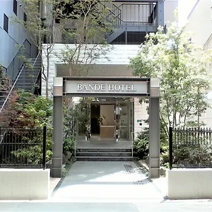 Bande 4*, Osaka Japan